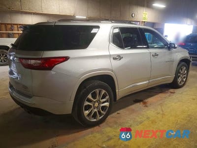 Trzecie zdjęcie samochodu z tyłu: 2019 CHEVROLET TRAVERSE PREMIER VIN:1GNERKKW6KJ141796 - miniatura