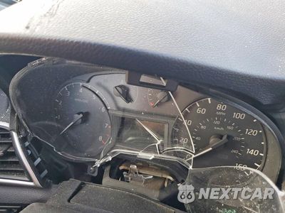 Zdjęcie 9 z 12 samochodu: 2017 NISSAN SENTRA VIN:3N1AB7AP1HY287534 - miniatura