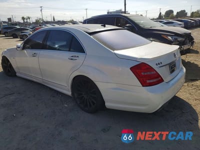 Drugie zdjęcie samochodu z przodu: 2013 MERCEDES-BENZ S 550 VIN:WDDNG7DB8DA498007 - miniatura