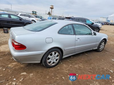 Trzecie zdjęcie samochodu z tyłu: 2002 MERCEDES-BENZ CLK 320 VIN:WDBLJ65G62T125099 - miniatura