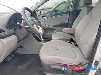 Zdjęcie 7 z 13 samochodu: 2016 HYUNDAI ACCENT SE VIN:KMHCT5AE5GU255592 - miniatura