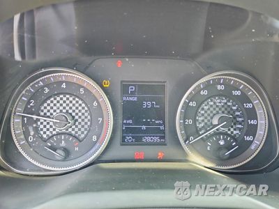 Zdjęcie 9 z 13 samochodu: 2019 HYUNDAI ELANTRA SE VIN:5NPD74LF4KH485401 - miniatura