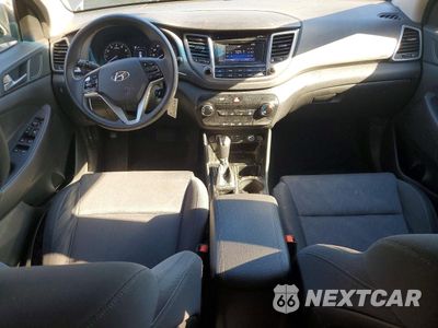 Zdjęcie 8 z 13 samochodu: 2017 HYUNDAI TUCSON SE VIN:KM8J33A44HU276423 - miniatura