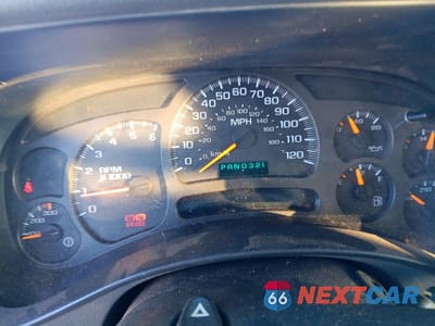 Zdjęcie 9 z 12 samochodu: 2003 GMC YUKON XL K2500 VIN:3GKGK26U33G229775 - miniatura