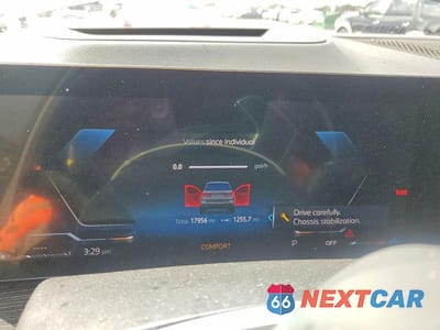 Zdjęcie 9 z 13 samochodu: 2025 BMW X7 XDRIVE40I VIN:5UX23EM0XS9Y68348 - miniatura