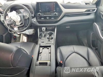 Zdjęcie 8 z 13 samochodu: 2022 TOYOTA HIGHLANDER XLE VIN:5TDGZRAH5NS551428 - miniatura