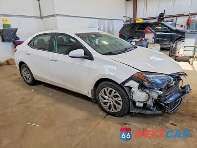 Czwarte zdjęcie samochodu z boku: 2019 TOYOTA COROLLA LE 4DR VIN:2T1BURHE7KC244786 - miniatura