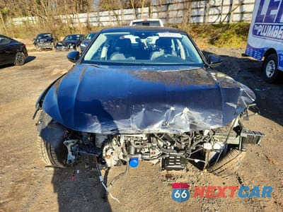 Piąte zdjęcie samochodu w środku: 2024 VOLKSWAGEN JETTA SE VIN:3VWEM7BU2RM005131 - miniatura