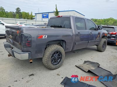 Trzecie zdjęcie samochodu z tyłu: 2010 CHEVROLET SILVERADO K1500 LT VIN:3GCRKSE35AG163787 - miniatura