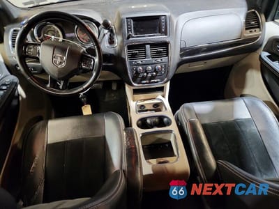 Zdjęcie 8 z 14 samochodu: 2017 DODGE GRAND CARAVAN SXT VIN:2C4RDGCGXHR602421 - miniatura