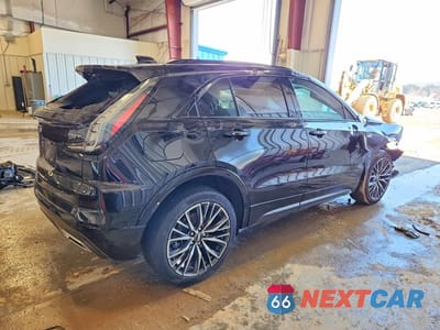 Trzecie zdjęcie samochodu z tyłu: 2024 CADILLAC XT4 SPORT VIN:1GYFZFR46RF145881 - miniatura