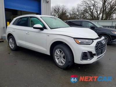 Czwarte zdjęcie samochodu z boku: 2024 AUDI Q5 PREMIUM 45 VIN:WA1GAAFY4R2054282 - miniatura