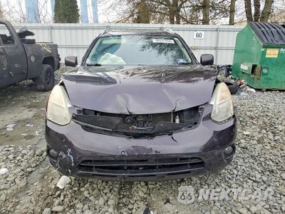 Piąte zdjęcie samochodu w środku: 2013 NISSAN ROGUE S VIN:JN8AS5MVXDW637194 - miniatura