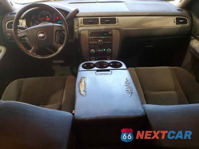 Zdjęcie 8 z 12 samochodu: 2008 CHEVROLET TAHOE C1500 VIN:1GNFC13C68R167037 - miniatura
