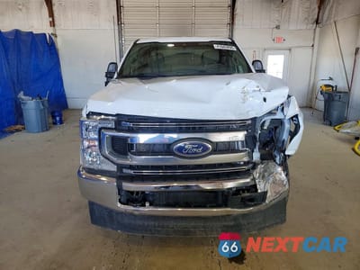Piąte zdjęcie samochodu w środku: 2022 FORD F250 SUPER DUTY VIN:1FT7W2BT3NEE50302 - miniatura