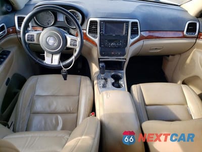 Zdjęcie 8 z 13 samochodu: 2011 JEEP GRAND CHEROKEE LIMITED VIN:1J4RR5GG3BC745351 - miniatura