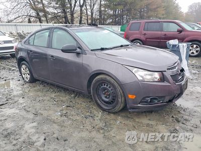 Czwarte zdjęcie samochodu z boku: 2014 CHEVROLET CRUZE LS VIN:1G1PA5SG6E7467675 - miniatura