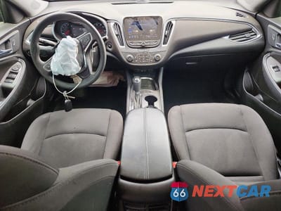 Zdjęcie 8 z 13 samochodu: 2020 CHEVROLET MALIBU LT VIN:1G1ZD5ST6LF124008 - miniatura