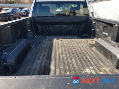 Zdjęcie 10 z 11 samochodu: 2021 CHEVROLET SILVERADO K1500 VIN:3GCNYAEK3MG362615 - miniatura