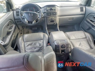 Zdjęcie 8 z 12 samochodu: 2004 HONDA PILOT EXL VIN:2HKYF18504H505813 - miniatura