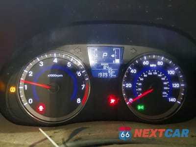 Zdjęcie 9 z 14 samochodu: 2015 HYUNDAI ACCENT GLS VIN:KMHCT4AEXFU893412 - miniatura