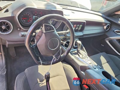 Zdjęcie 8 z 11 samochodu: 2016 CHEVROLET CAMARO LT VIN:1G1FB1RS3G0151268 - miniatura