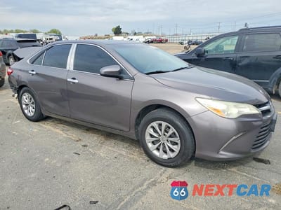 Czwarte zdjęcie samochodu z boku: 2015 TOYOTA CAMRY LE VIN:4T4BF1FK2FR445946 - miniatura