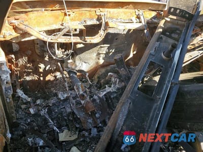 Zdjęcie 8 z 11 samochodu: 2004 CHEV SILVERADO VIN:1GCEC19V64Z327781 - miniatura