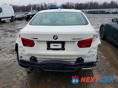 Zdjęcie 6 z 12 samochodu: 2018 BMW 320 XI VIN:WBA8E5G50JNU47481 - miniatura