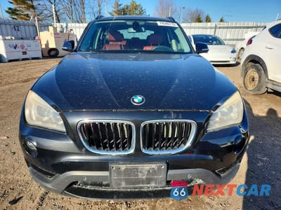 Piąte zdjęcie samochodu w środku: 2013 BMW X1 XDRIVE28I VIN:WBAVL1C50DVR91538 - miniatura