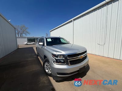 2019 CHEVROLET SUBURBAN K1500 LT 1GNSKHKC3KR392583 - główne zdjęcie licytacji z USA - miniatura