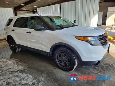 Czwarte zdjęcie samochodu z boku: 2015 FORD EXPLORER POLICE INTERCEPTOR VIN:1FM5K8AR8FGC41649 - miniatura
