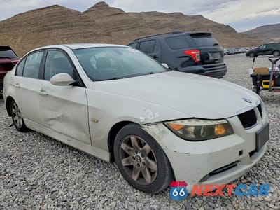 Czwarte zdjęcie samochodu z boku: 2008 BMW 328 I SULEV VIN:WBAVC53558FZ86598 - miniatura