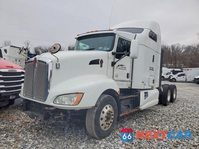 Drugie zdjęcie samochodu z przodu: 2013 KENWORTH T660 SEMI TRUCK VIN:1XKADP9X2DJ360375 - miniatura