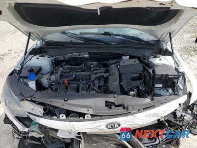 Zdjęcie 12 z 14 samochodu: 2018 KIA OPTIMA LX VIN:5XXGT4L35JG208748 - miniatura