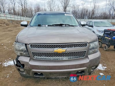 Piąte zdjęcie samochodu w środku: 2014 CHEVROLET TAHOE K1500 LT VIN:1GNSKBE07ER153220 - miniatura
