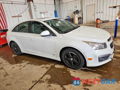 Czwarte zdjęcie samochodu z boku: 2016 CHEVROLET CRUZE LIMITED LT VIN:1G1PE5SB7G7179689 - miniatura