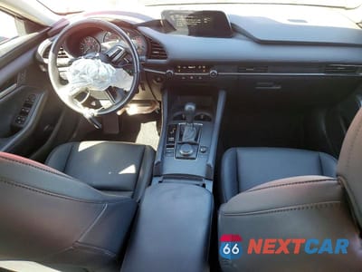Zdjęcie 8 z 12 samochodu: 2022 MAZDA 3 SELECT VIN:3MZBPABL3NM310078 - miniatura