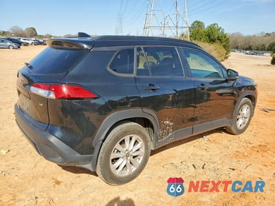 Trzecie zdjęcie samochodu z tyłu: 2024 TOYOTA COROLLA CROSS LE VIN:7MUBAAAG7RV089783 - miniatura