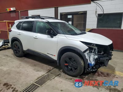 Czwarte zdjęcie samochodu z boku: 2026 NISSAN ROGUE ROCK CREEK VIN:5N1BT3BB5TC675308 - miniatura