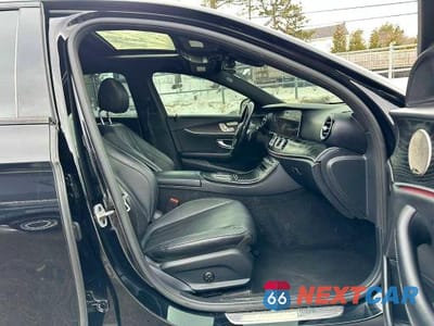 Zdjęcie 8 z 10 samochodu: 2022 MERCEDES-BENZ E 350 VIN:W1KZF8DB9NB093134 - miniatura