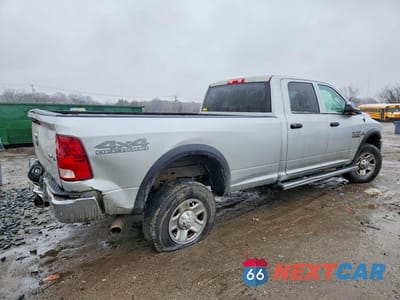 Trzecie zdjęcie samochodu z tyłu: 2017 RAM 2500 ST VIN:3C6UR5HL6HG670704 - miniatura