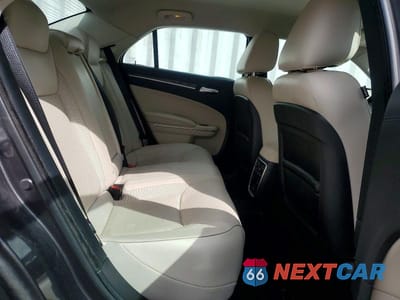 Zdjęcie 10 z 12 samochodu: 2018 CHRYSLER 300 LIMITED VIN:2C3CCAEG3JH126919 - miniatura