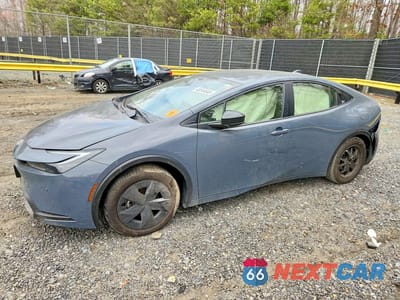 2025 TOYOTA PRIUS LE JTDACAAU3S3063856 - główne zdjęcie licytacji z USA - miniatura