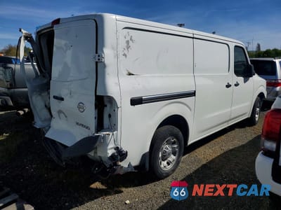 Trzecie zdjęcie samochodu z tyłu: 2015 NISSAN NV 1500 VIN:1N6BF0KL5FN803412 - miniatura