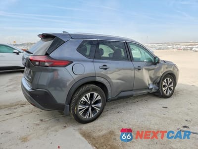 Trzecie zdjęcie samochodu z tyłu: 2021 NISSAN ROGUE SV VIN:5N1AT3BB2MC740158 - miniatura