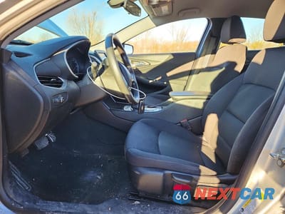 Zdjęcie 7 z 11 samochodu: 2017 CHEVROLET MALIBU LS VIN:1G1ZC5ST1HF217318 - miniatura