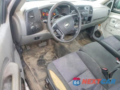 Zdjęcie 8 z 11 samochodu: 2011 CHEVROLET SILVERADO C1500 VIN:1GCNCPE04BZ303943 - miniatura