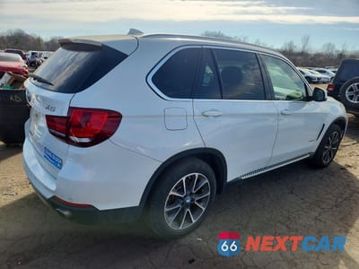 Trzecie zdjęcie samochodu z tyłu: 2016 BMW X5 XDRIVE35I VIN:5UXKR0C54G0U09052 - miniatura