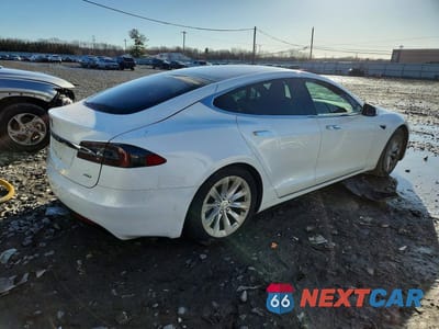 Trzecie zdjęcie samochodu z tyłu: 2017 TESLA MODEL S VIN:5YJSA1E27HF192455 - miniatura